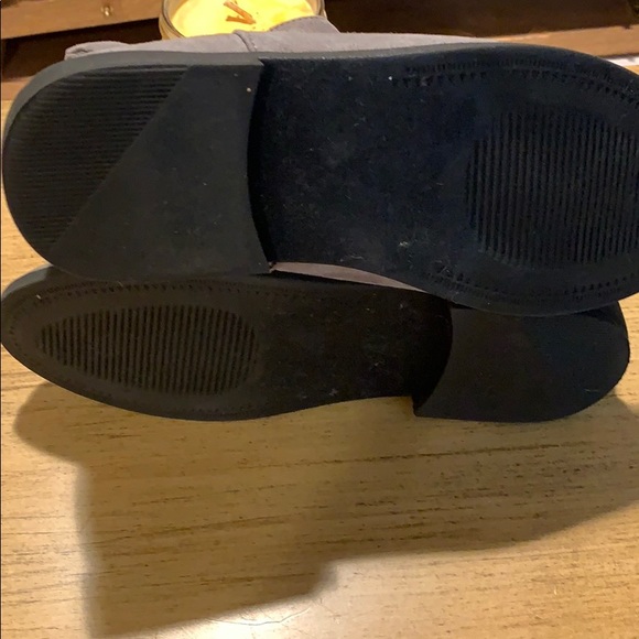 Girls size 3 Gray boots - Picture 4 of 6
